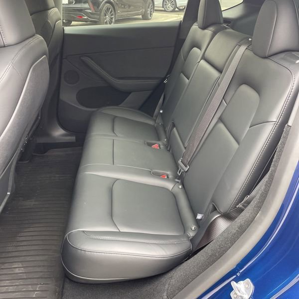 Used 2024 Tesla Model Y Performance image 9