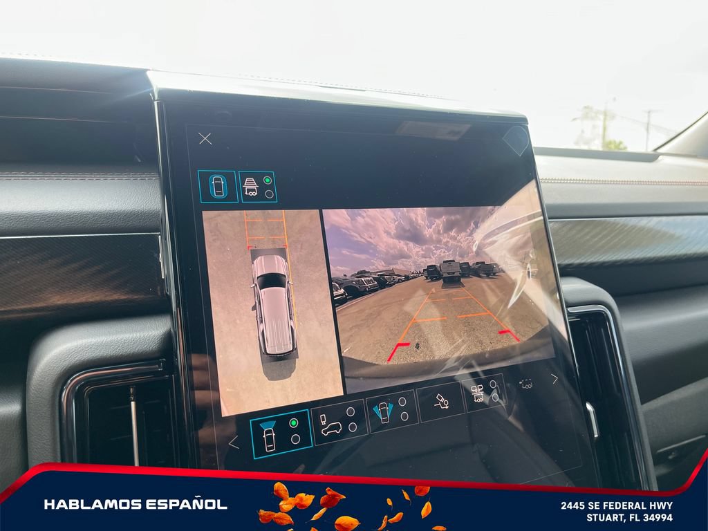 New 2026 GMC Yukon XL AT4 w/ AT4 Premium Plus Package AWD/4WD image 33