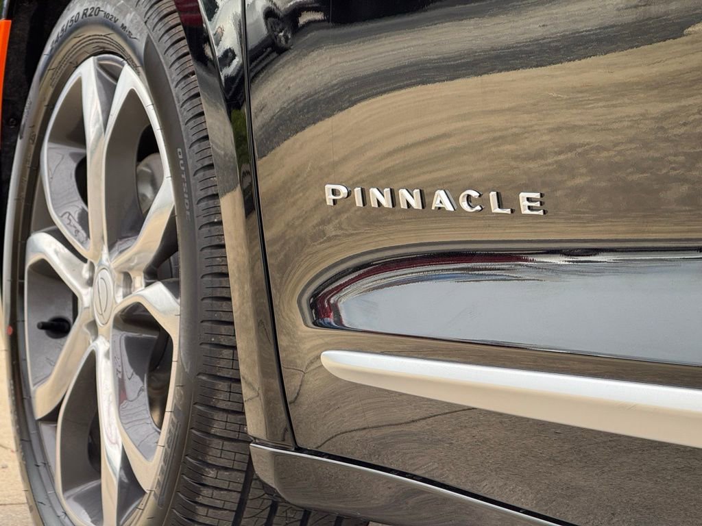 New 2026 Chrysler Pacifica Pinnacle image 14