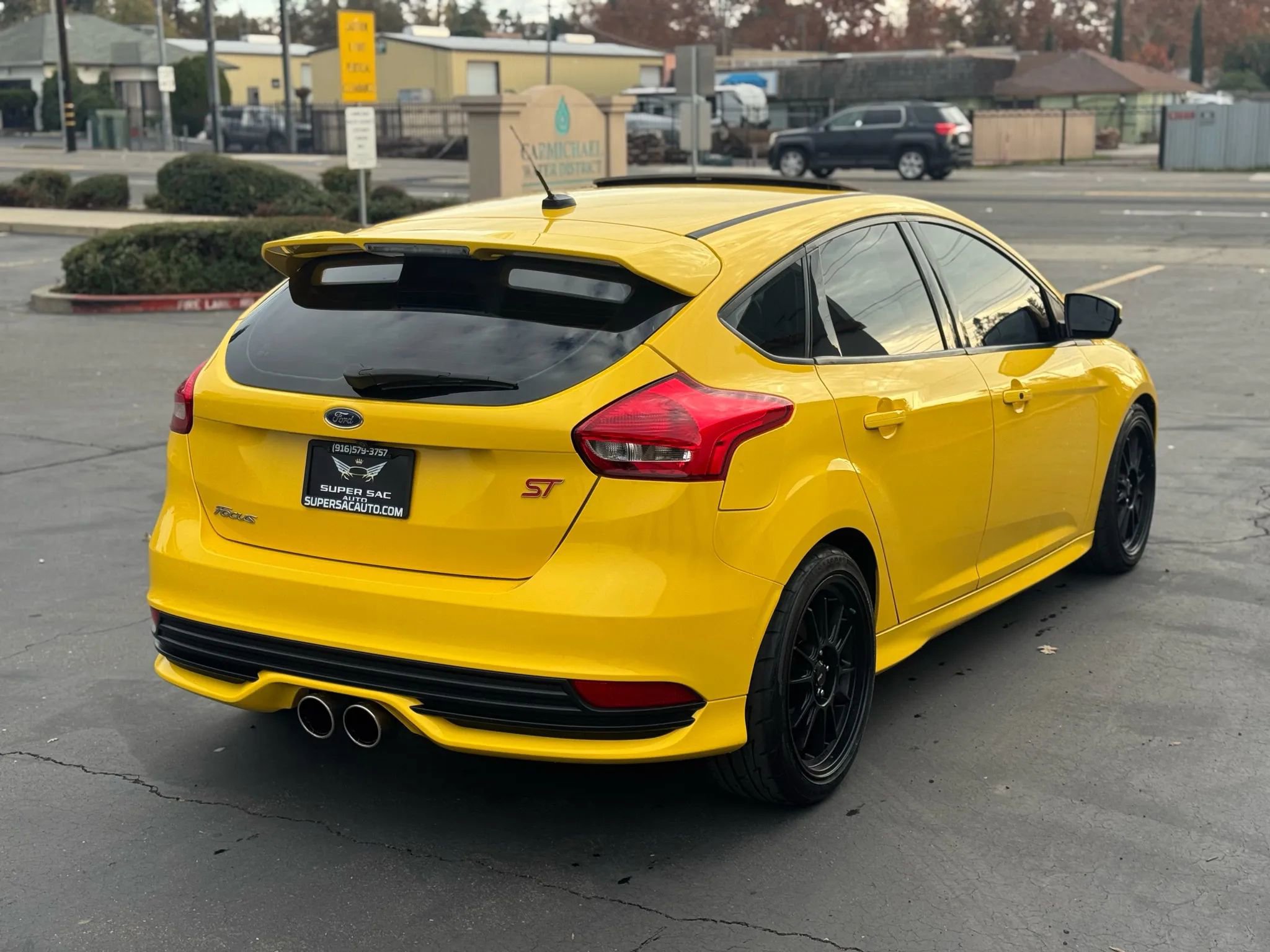Used 2018 Ford Focus ST w/ Equipment Group 402A FWD image 6