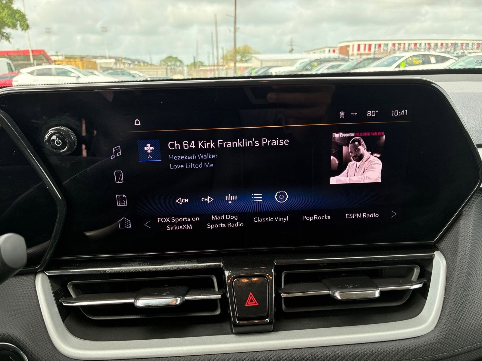 Used 2025 Chevrolet TrailBlazer LT image 16