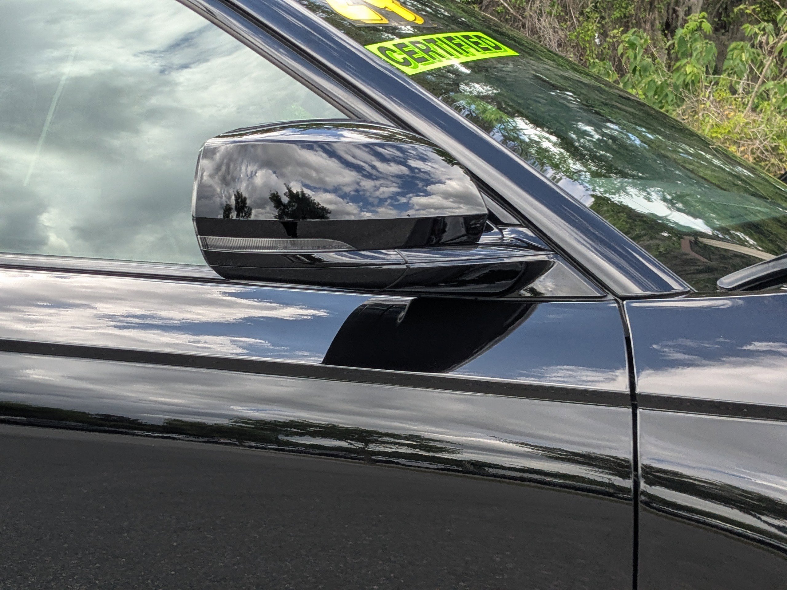 Used 2024 Jeep Grand Cherokee L Limited w/ Black Appearance Package AWD/4WD image 9