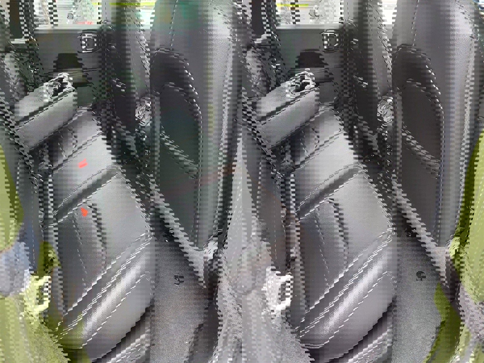 Used 2023 Jeep Wrangler Unlimited Sahara w/ Cold Weather Group image 17