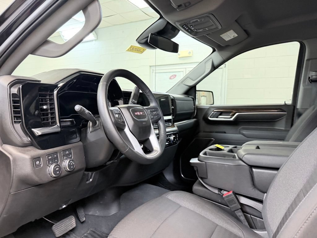 Used 2025 GMC Sierra 1500 Elevation w/ X31 Off-Road Package AWD/4WD image 15