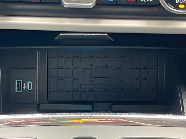 Used 2024 Ford Expedition XLT RWD image 32