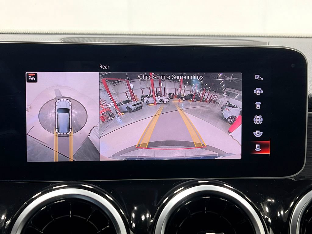 Used 2020 Mercedes-Benz GLB 250 4MATIC image 11