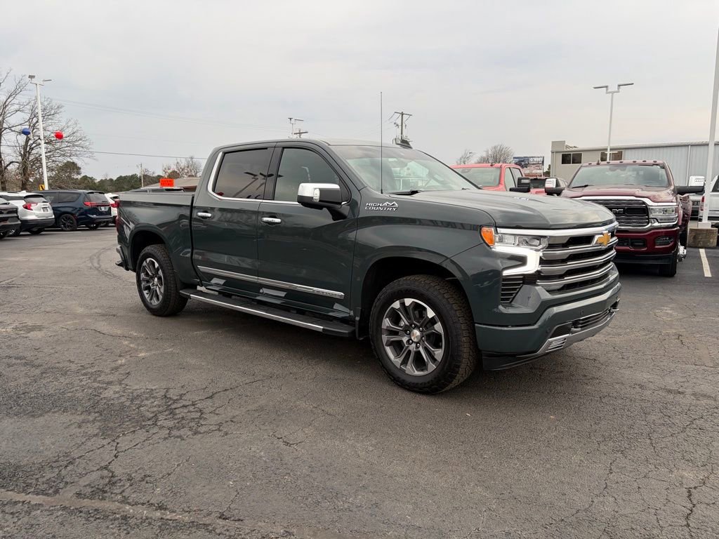 Used 2026 Chevrolet Silverado 1500 High Country w/ Technology Package image 3