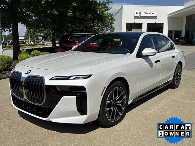 Used 2025 BMW 740i xDrive AWD/4WD image 1