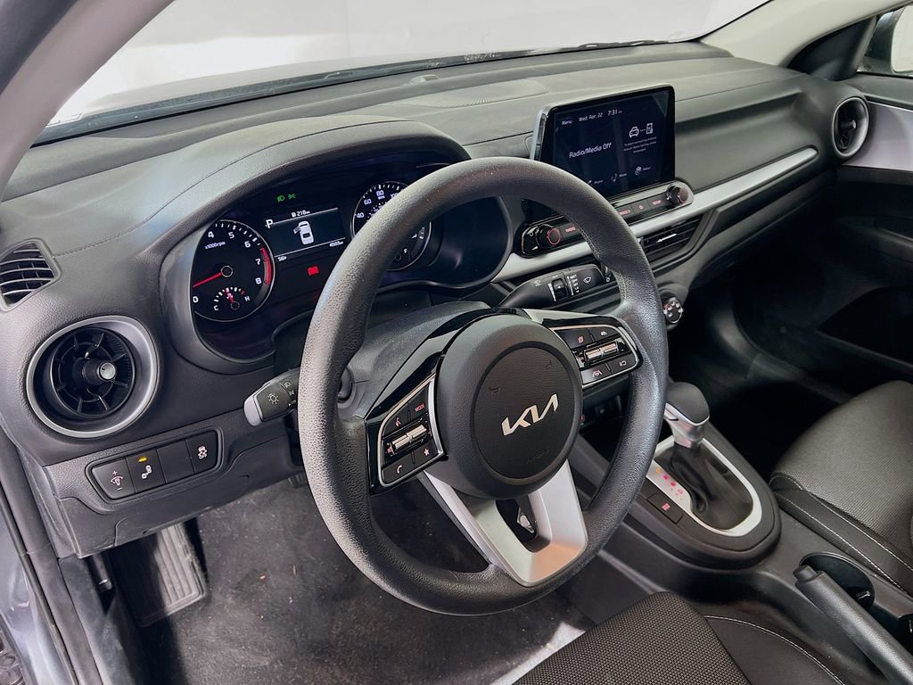 Certified 2024 Kia Forte LXS w/ LXS Technology Package FWD image 10