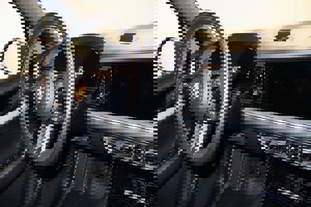 Used 2024 Porsche Cayenne image 72