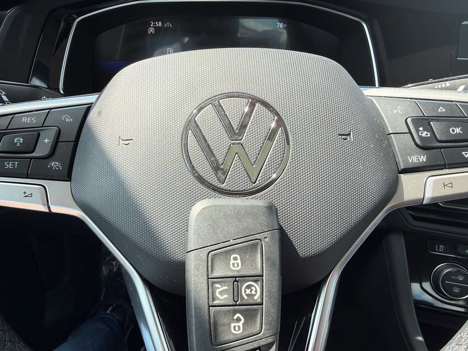 Certified 2023 Volkswagen Jetta SE w/ Panoramic Sunroof Package FWD image 11