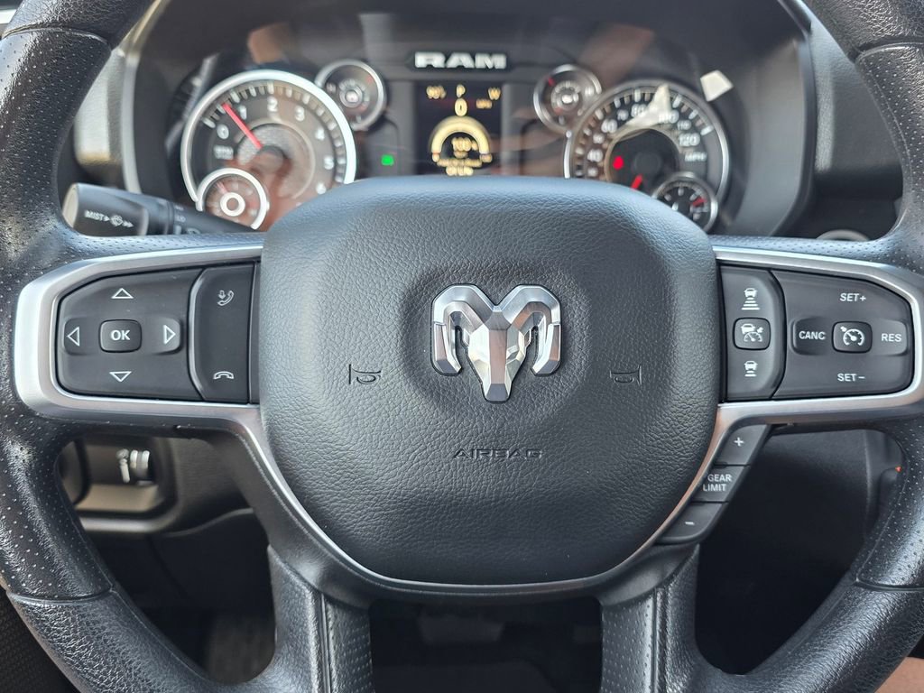 Used 2025 RAM 1500 Big Horn AWD/4WD image 33