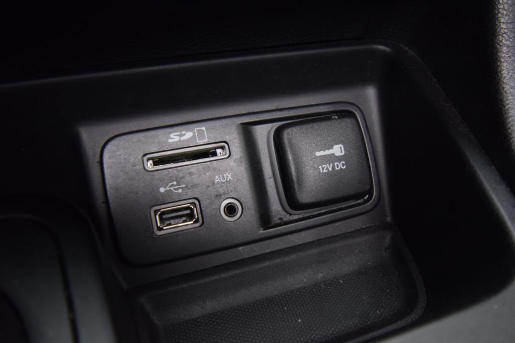 Used 2017 Jeep Cherokee Limited AWD/4WD image 36