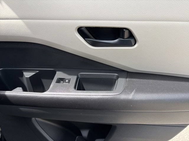 Used 2024 Nissan Pathfinder SV AWD/4WD image 36