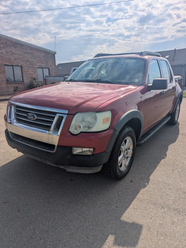 Used 2007 Ford Explorer Sport Trac XLT AWD/4WD image 3
