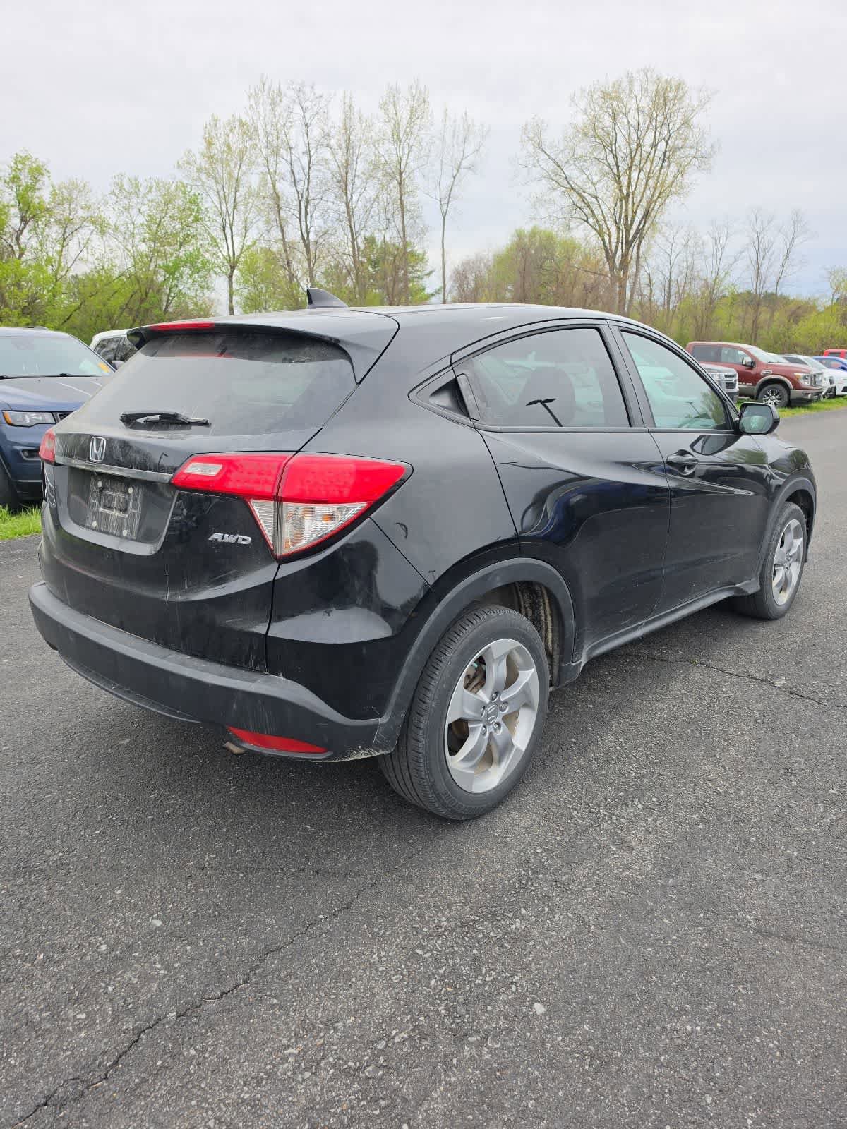 Used 2019 Honda HR-V LX image 3