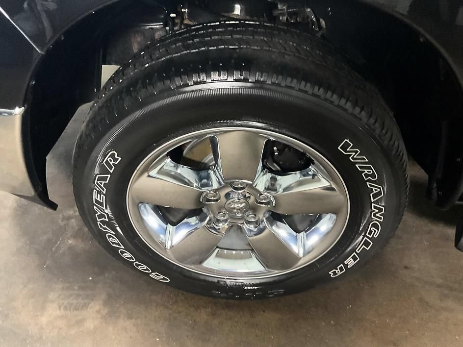 Used 2017 RAM 1500 Big Horn AWD/4WD image 14
