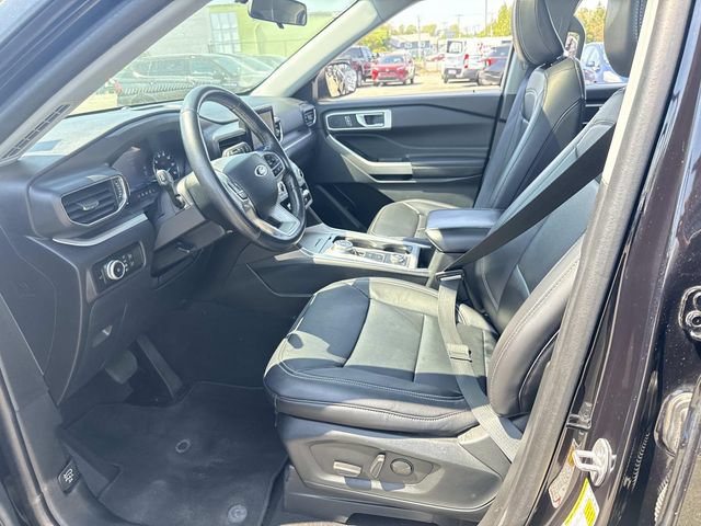 Used 2023 Ford Explorer XLT w/ Equipment Group 202A AWD/4WD image 20
