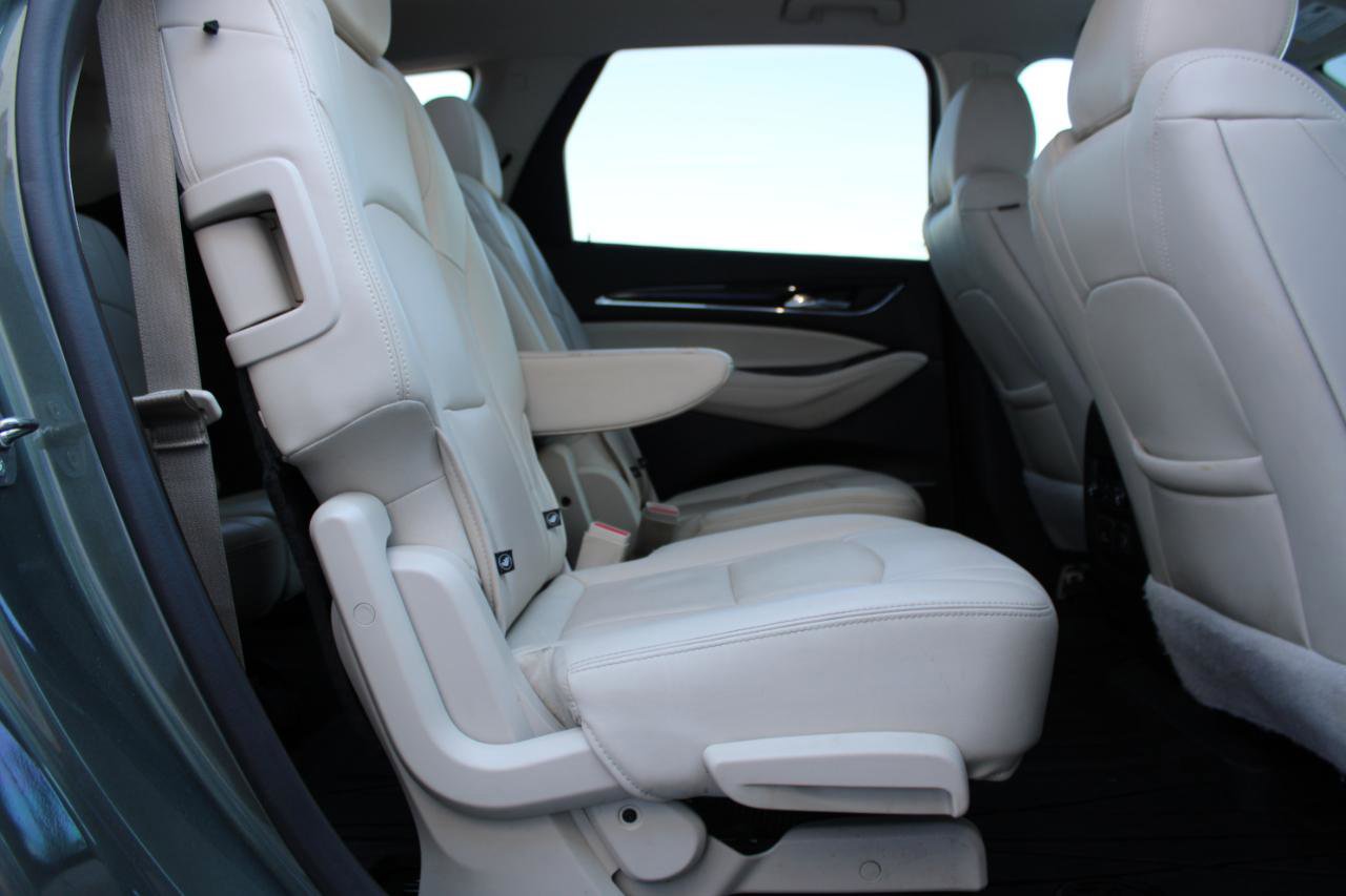 Used 2022 Buick Enclave Premium w/ Experience Buick Package FWD image 41