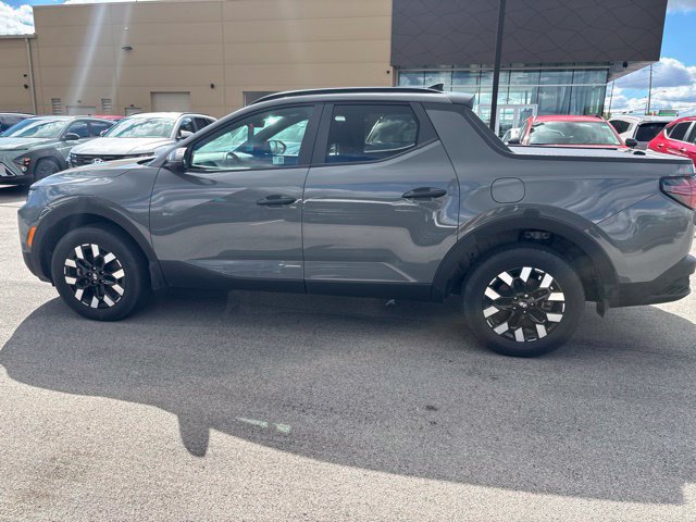 Used 2025 Hyundai Santa Cruz SEL FWD image 4