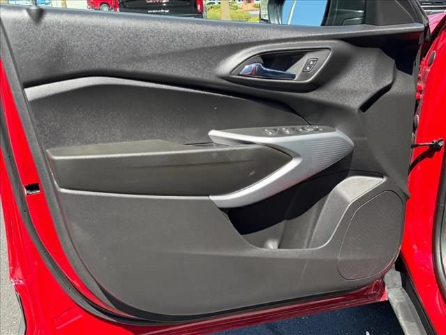 Certified 2026 Chevrolet Trax LS FWD image 13