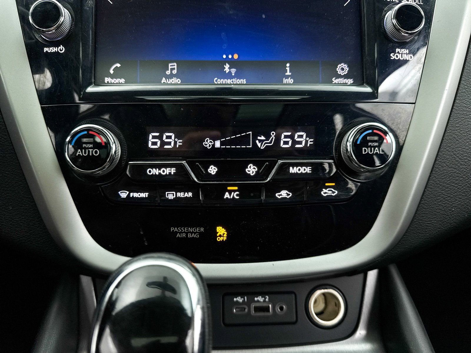 Used 2019 Nissan Murano SV w/ Premium Package image 23