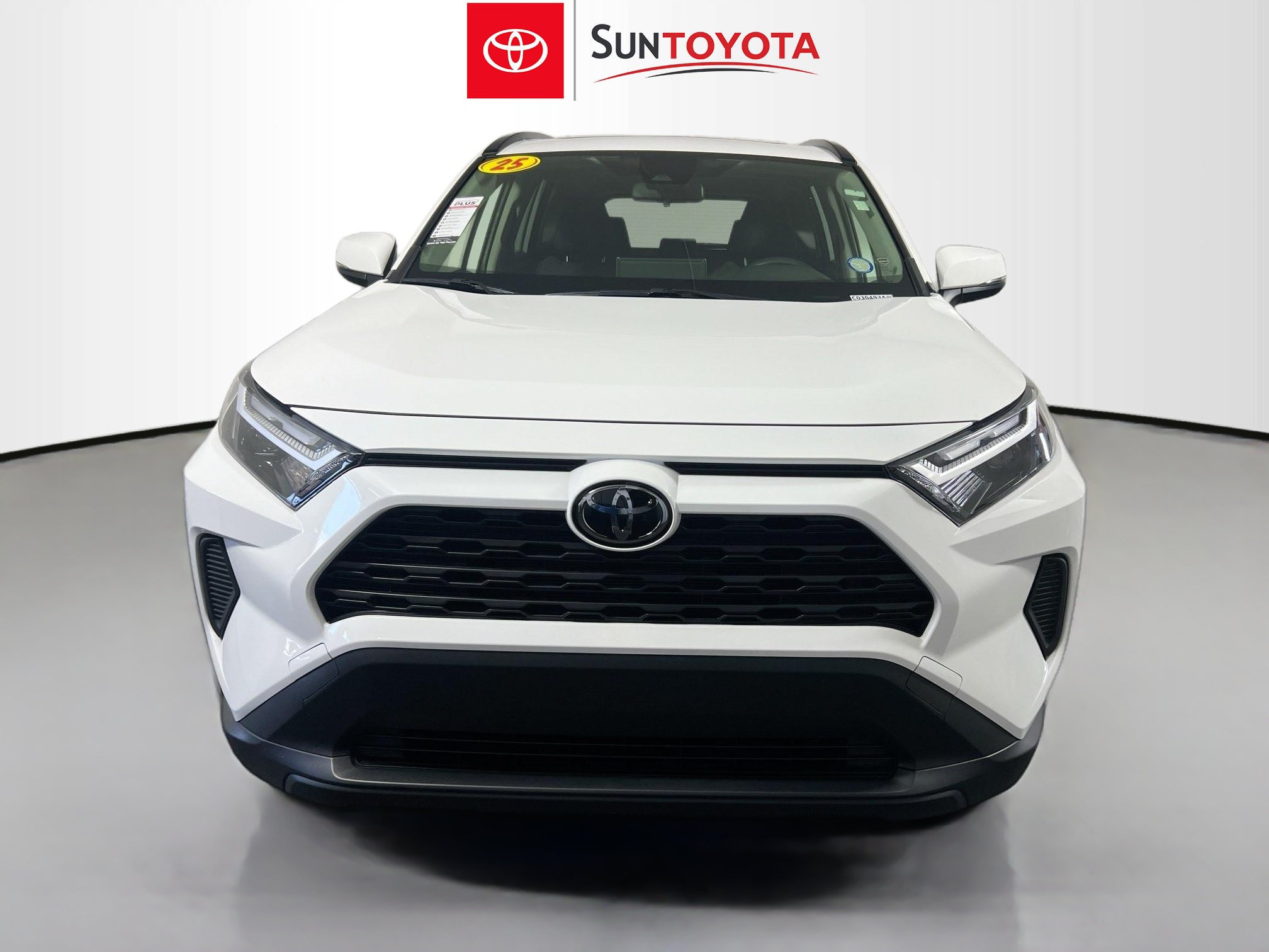 Used 2025 Toyota RAV4 XLE w/ Convenience Package AWD/4WD image 10
