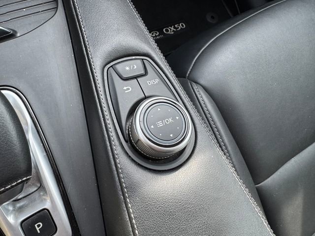 Used 2021 INFINITI QX50 Luxe AWD/4WD image 9