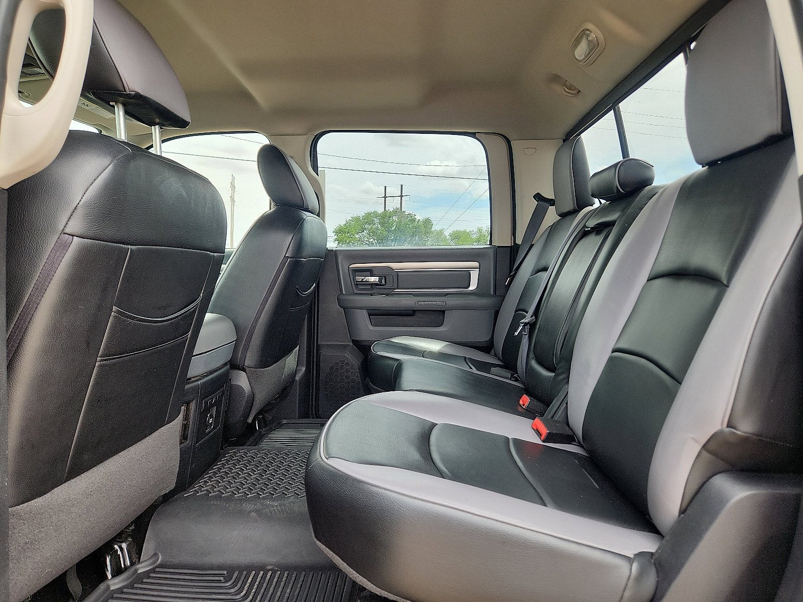 Used 2016 RAM 1500 Lone Star RWD image 8