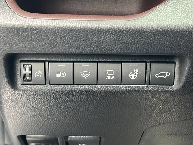 Used 2022 Toyota RAV4 Limited AWD/4WD image 19