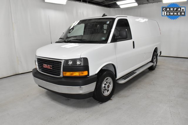 Used 2024 GMC Savana 2500 w/ Driver Convenience Package image 2