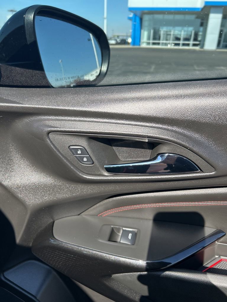 Used 2024 Chevrolet Trax RS w/ Sunroof Package image 43