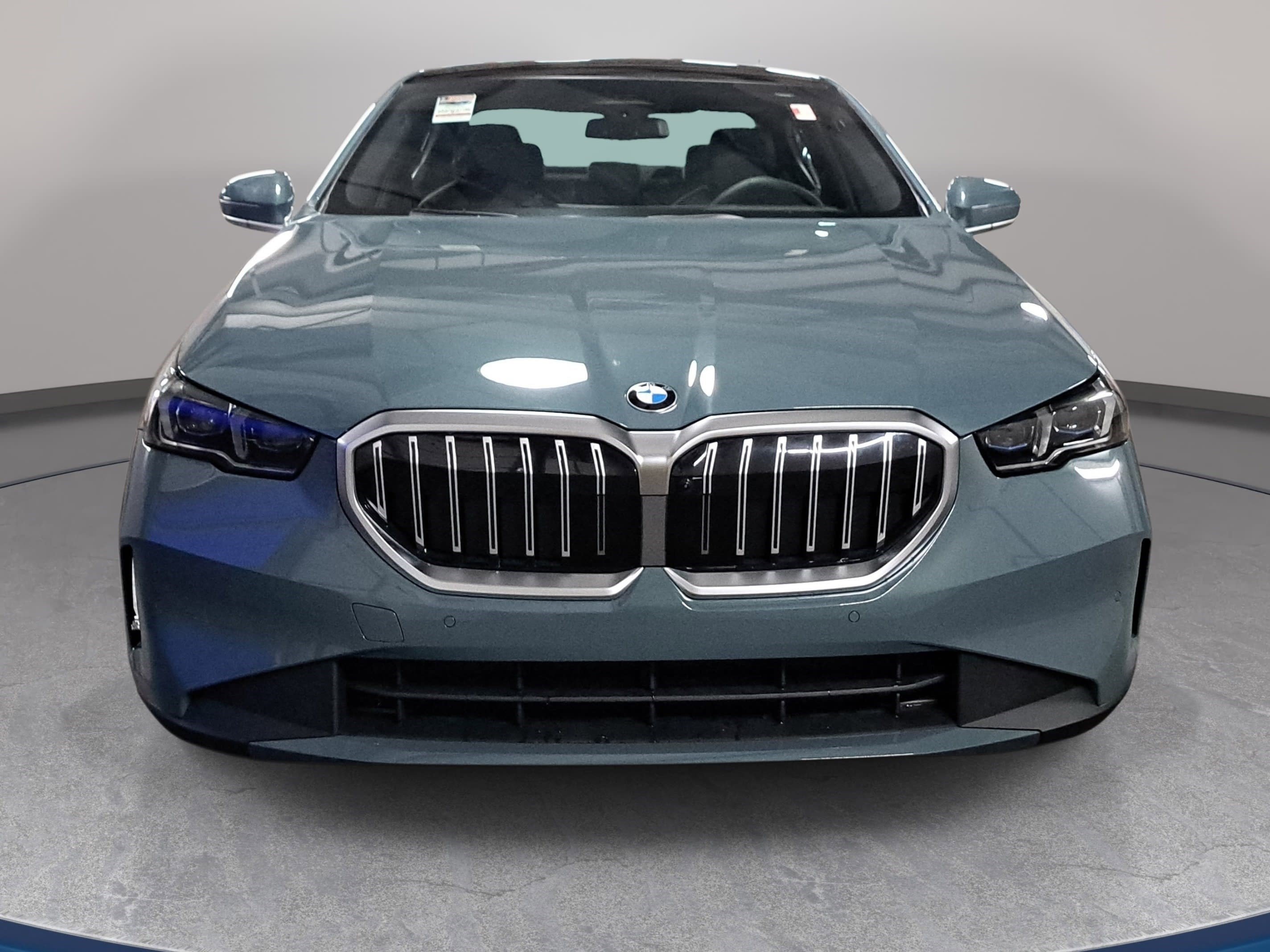 New 2027 BMW 530i xDrive AWD/4WD image 2