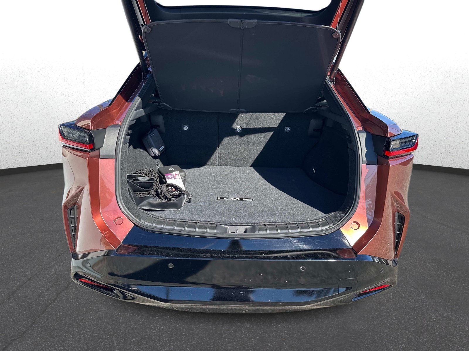 Used 2025 Lexus RZ 300e w/ Accessory Package (Z1) FWD image 11