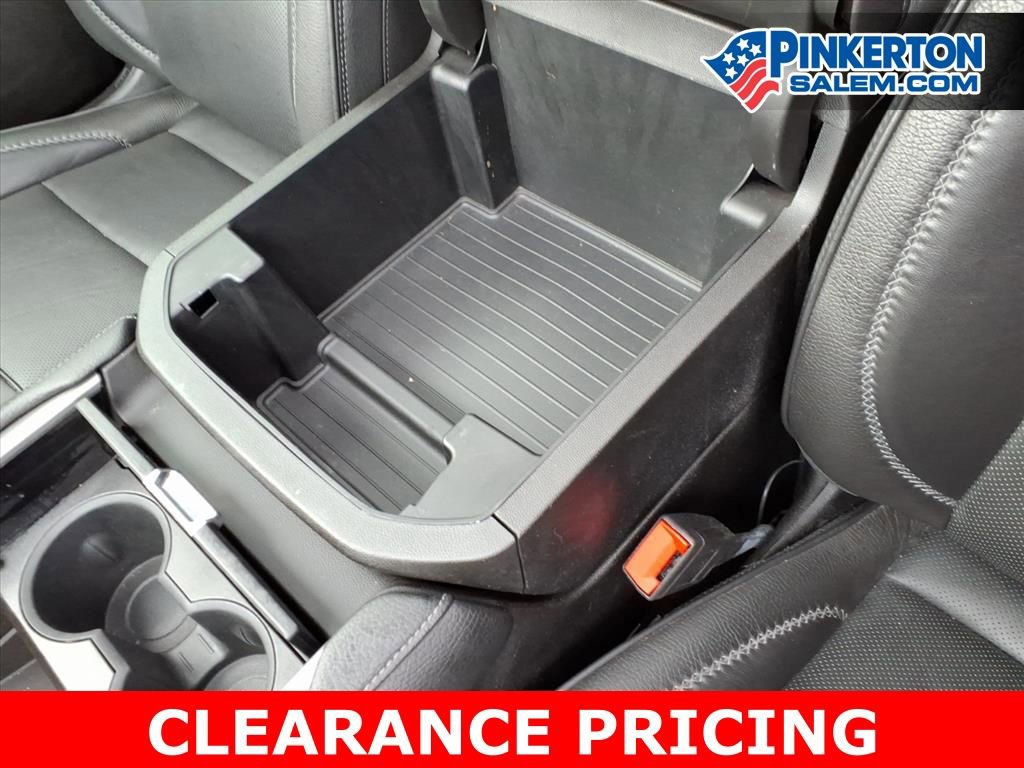 Used 2022 GMC Yukon Denali AWD/4WD image 30