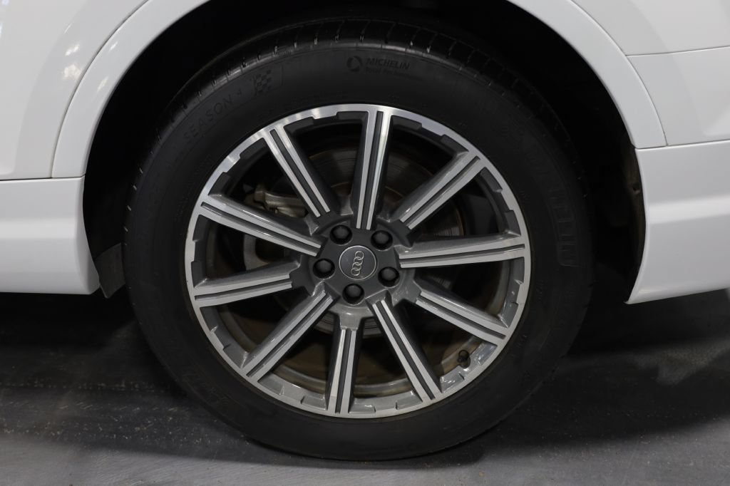 Used 2017 Audi Q7 3.0T Premium Plus AWD/4WD image 49