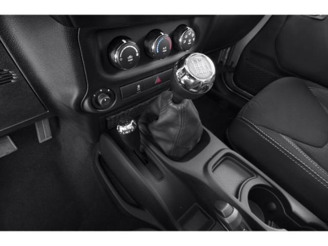Used 2015 Jeep Wrangler Sahara w/ Connectivity Group AWD/4WD image 14