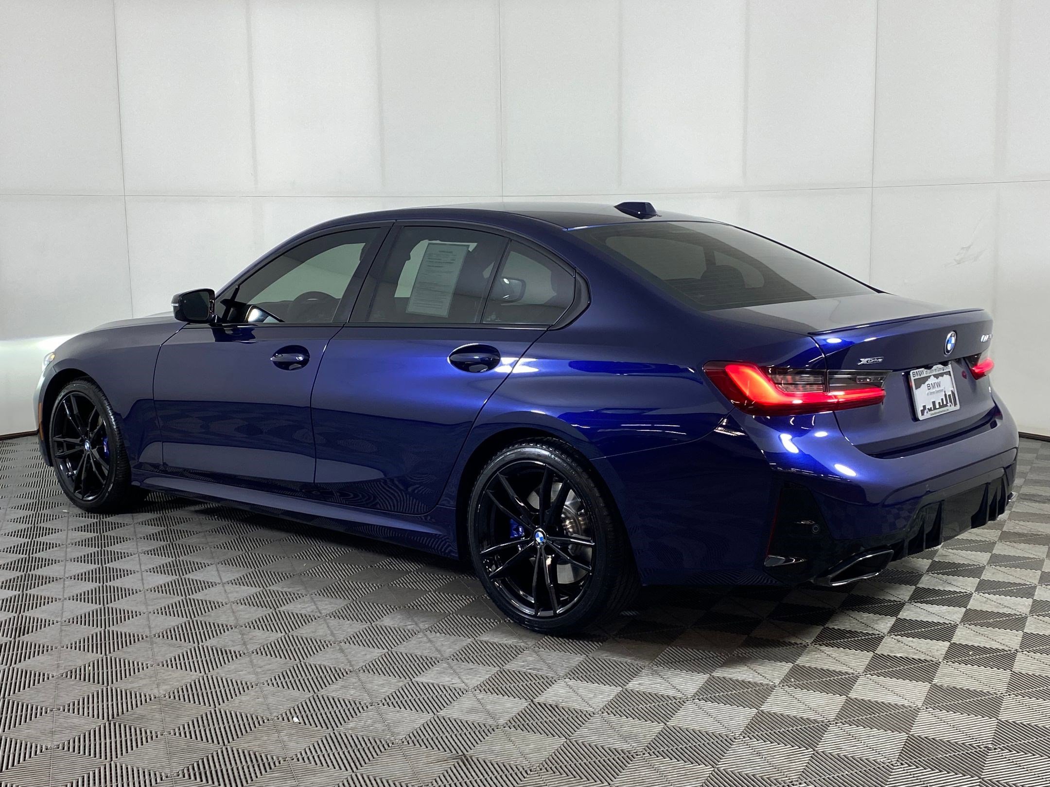 Used 2024 BMW M340i xDrive w/ Driving Assistance Package image 3