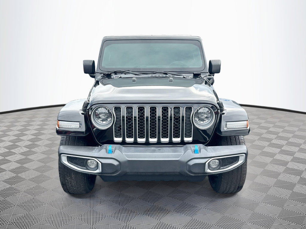 Certified 2023 Jeep Wrangler Unlimited Sahara AWD/4WD image 2