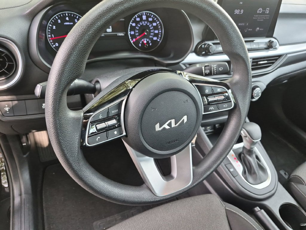 Used 2023 Kia Forte LXS FWD image 33