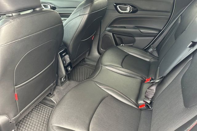 Used 2024 Jeep Compass Trailhawk image 13