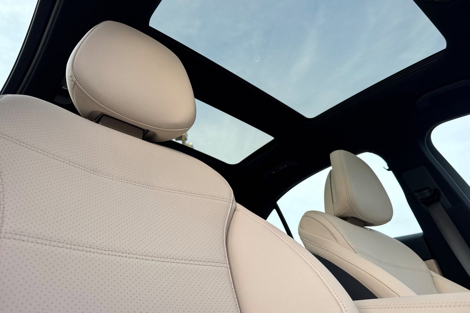 New 2026 Mercedes-Benz C 300 Sedan image 33