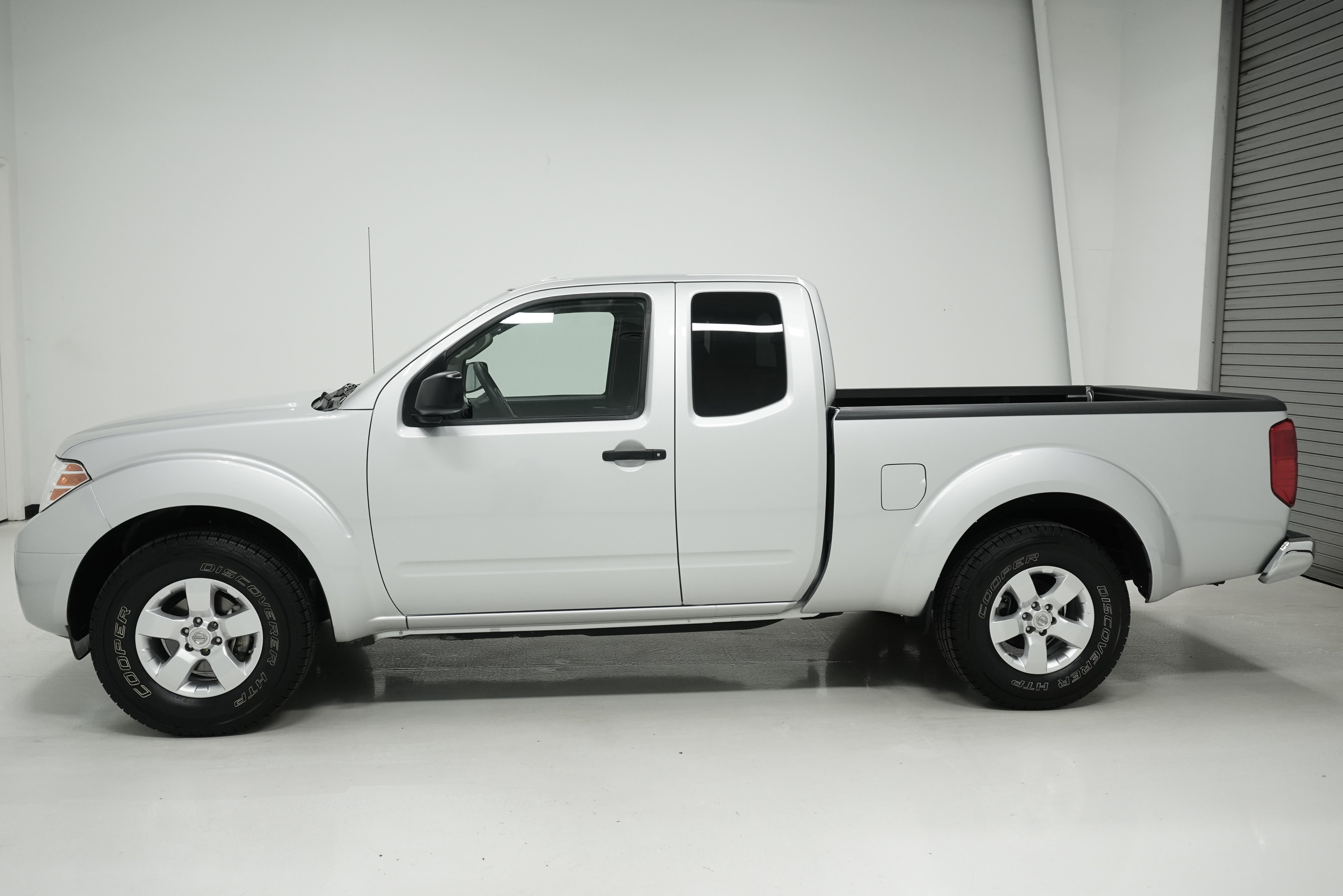 Used 2013 Nissan Frontier SV image 7