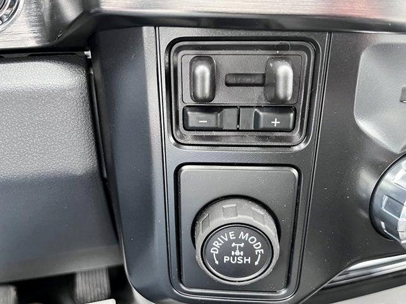 New 2026 Ford F350 Lariat RWD image 22