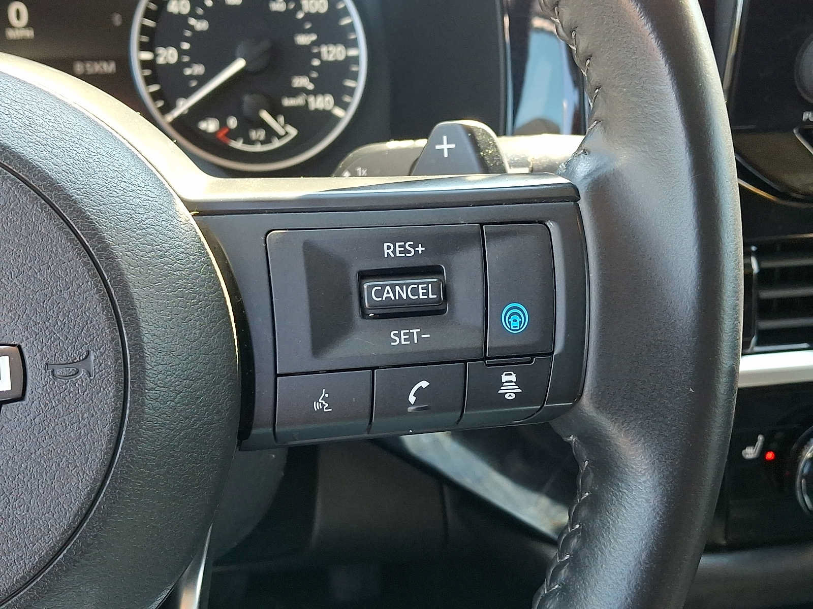 Used 2024 Nissan Pathfinder SV AWD/4WD image 23