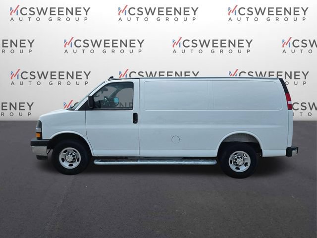Used 2025 Chevrolet Express 2500 w/ Driver Convenience Package RWD image 2