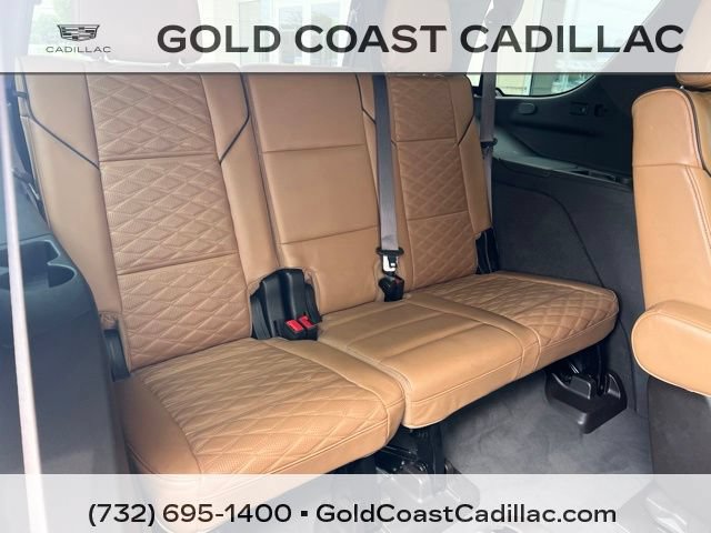 Certified 2022 Cadillac Escalade Premium Luxury AWD/4WD image 13