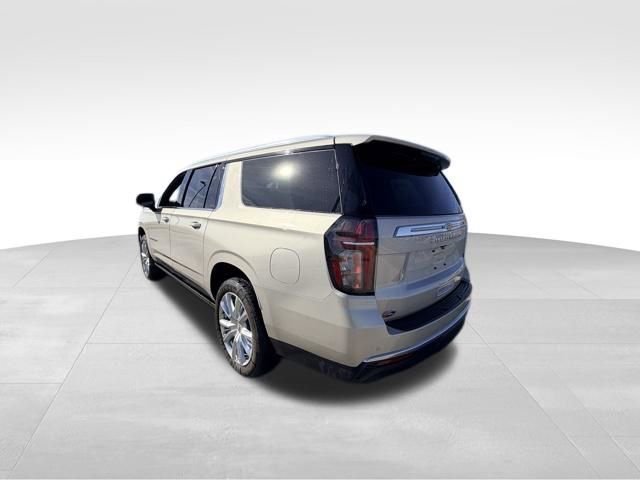 Used 2023 Chevrolet Suburban High Country image 4