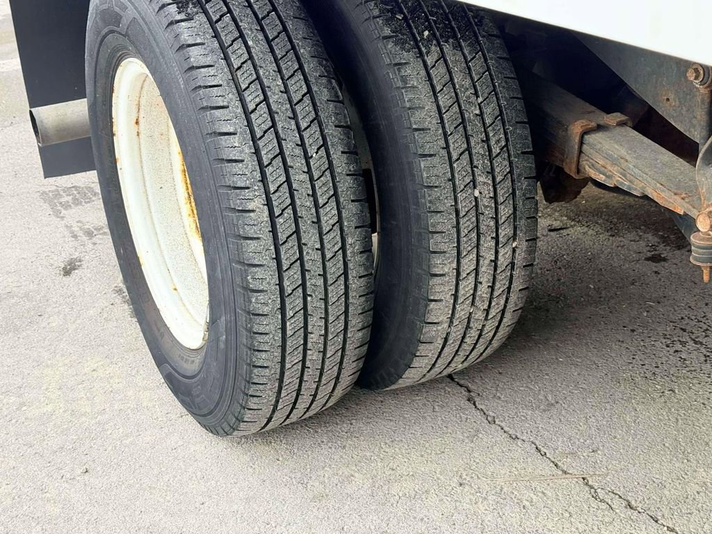 Used 2019 Ford E-350 and Econoline 350 Super Duty RWD image 8