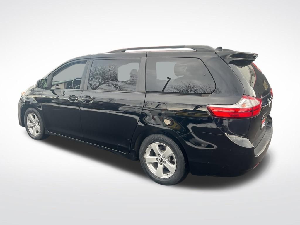 Used 2019 Toyota Sienna LE image 43